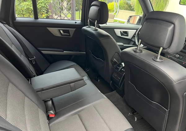Mercedes-Benz GLK cena 57500 przebieg: 242000, rok produkcji 2012 z Kutno małe 497